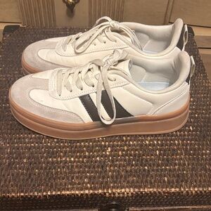 Women’s Chunky Platform Sneakers - sz 8